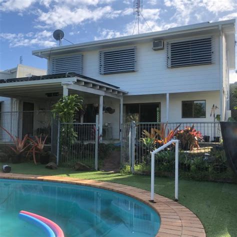 house sitting maroochydore.